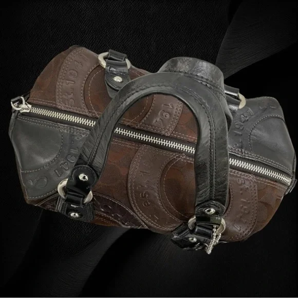 COACH Ashley 15474 Patchwork Shoulder Bag 13”x9”x4” Inside pockets. BlackBrn EUC - Picture 5 of 15